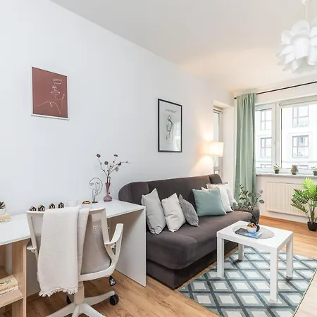 Superapart Stanow Zjednoczonych 72 * Varsovie