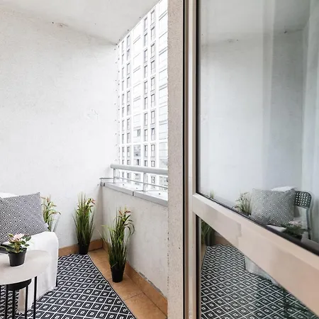 Superapart Stanow Zjednoczonych 72 * Varsovie